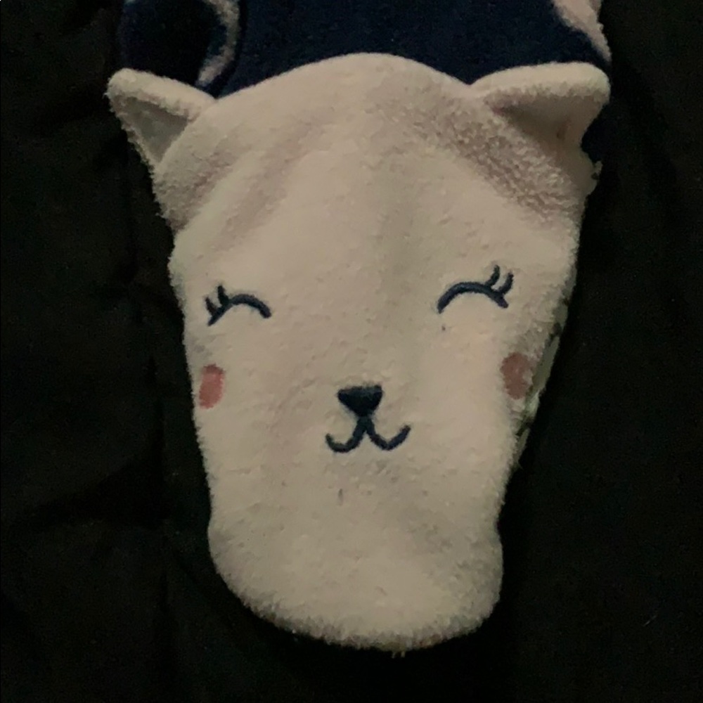 Carters Pajamas - Picture 2 of 8
